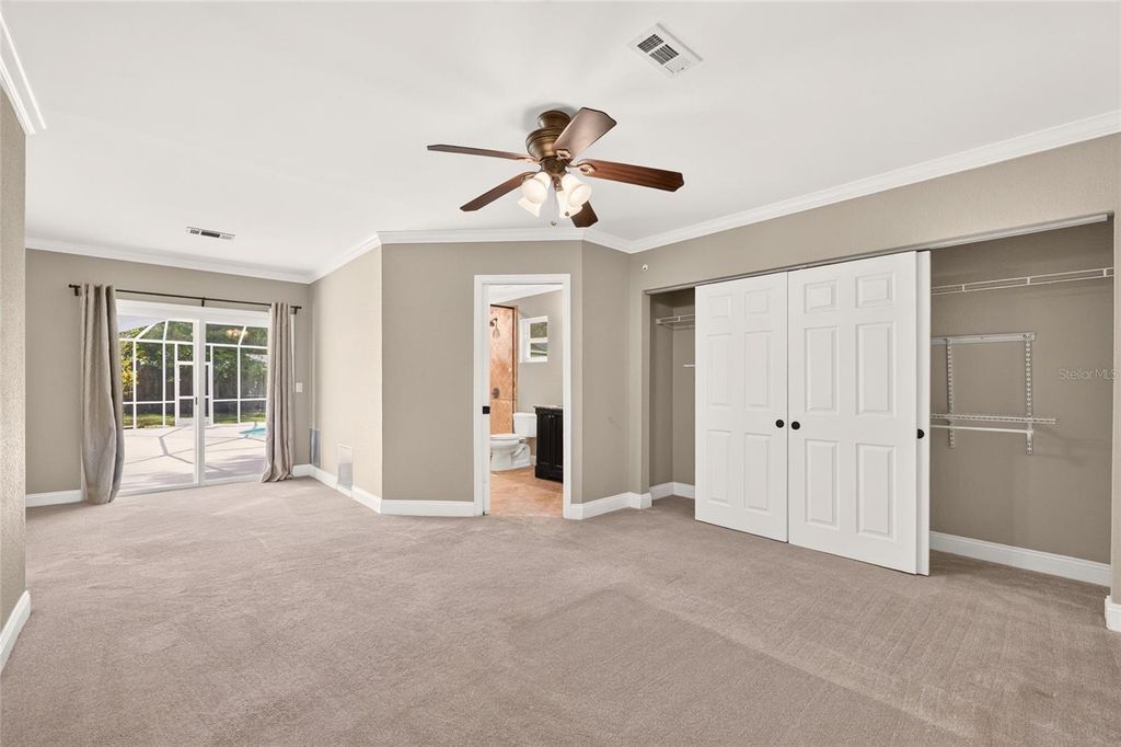 Image 39 of property listing at 2219 NW 17TH AVENUE, Gainesville, FL 32605