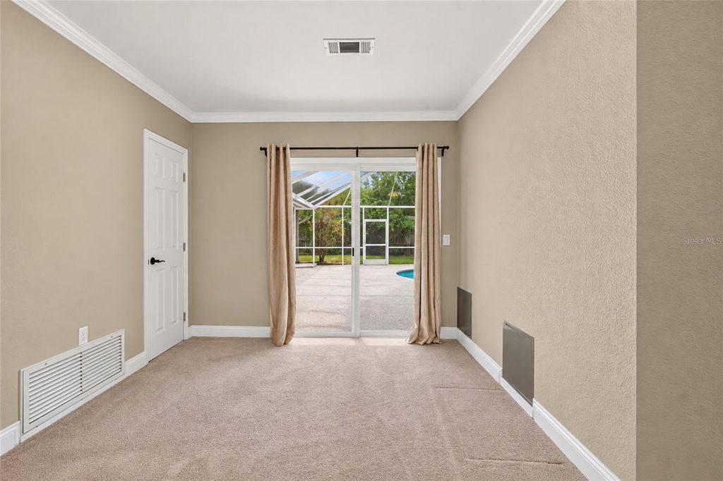 Image 41 of property listing at 2219 NW 17TH AVENUE, Gainesville, FL 32605