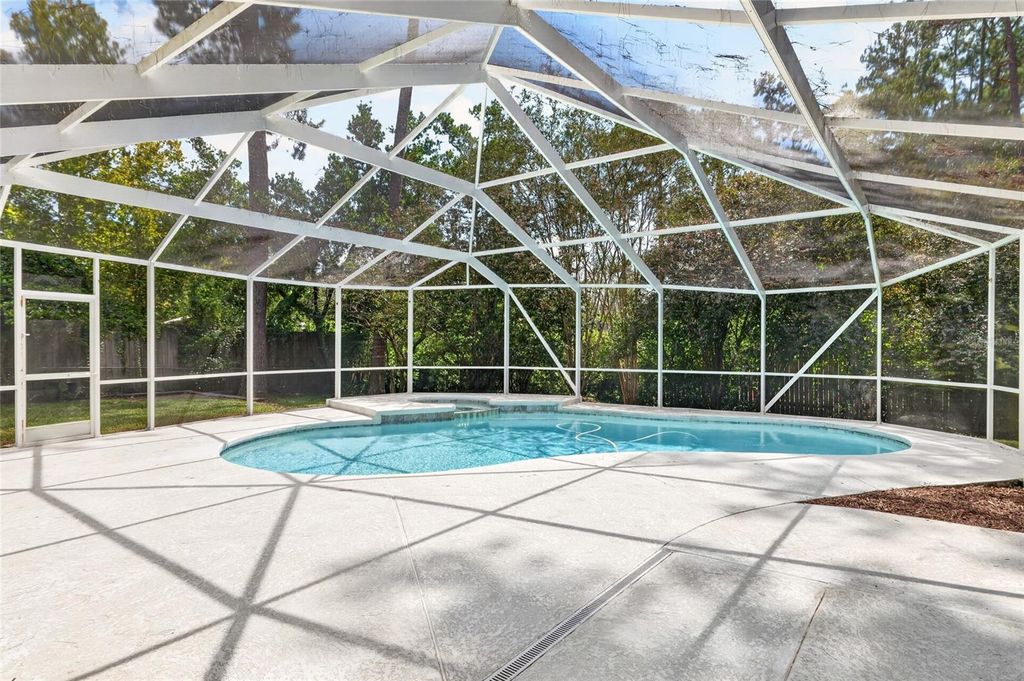 Image 68 of property listing at 2219 NW 17TH AVENUE, Gainesville, FL 32605