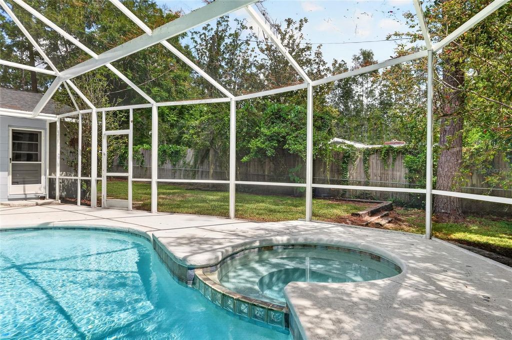 Image 75 of property listing at 2219 NW 17TH AVENUE, Gainesville, FL 32605