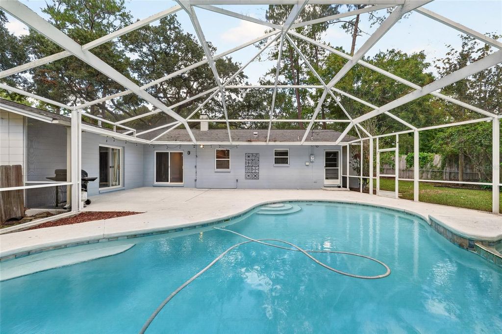 Image 76 of property listing at 2219 NW 17TH AVENUE, Gainesville, FL 32605