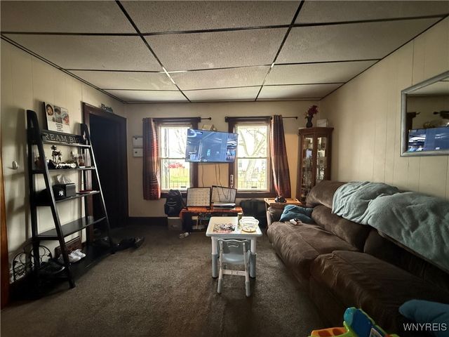 51 Gladstone Street, Buffalo, NY 14207