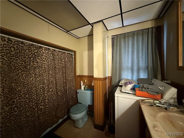 51 Gladstone Street, Buffalo, NY 14207