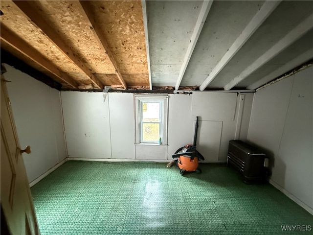 51 Gladstone Street, Buffalo, NY 14207