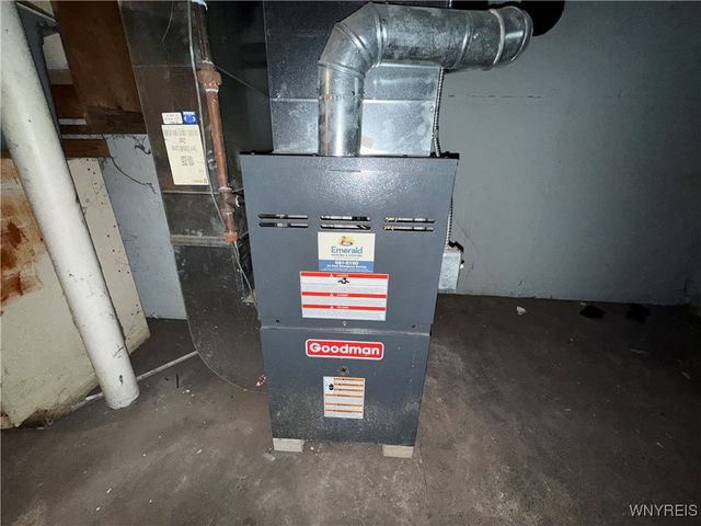 51 Gladstone Street, Buffalo, NY 14207