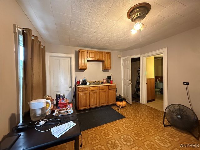 51 Gladstone Street, Buffalo, NY 14207