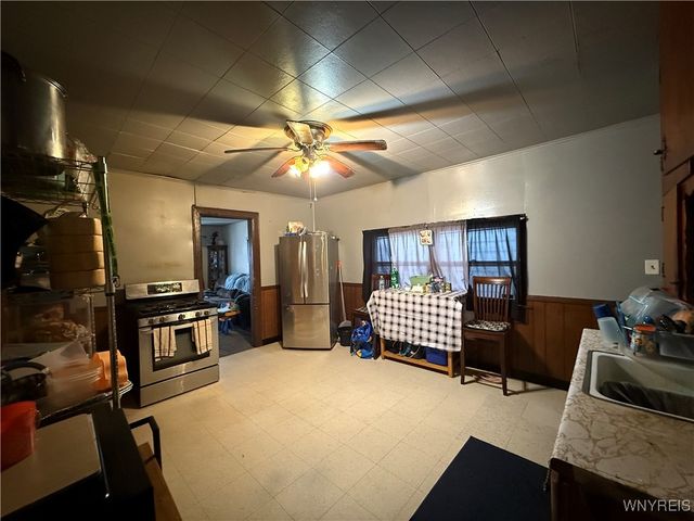 51 Gladstone Street, Buffalo, NY 14207