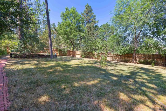 225 N BERRY PINE RD, Rapid City, SD 57702
