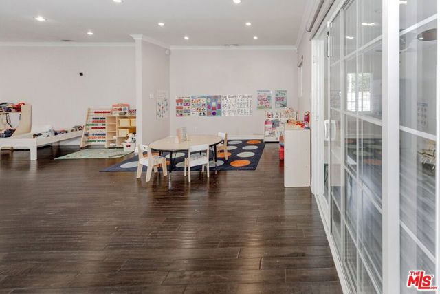 12643 Elkwood Street, North Hollywood, CA 91605