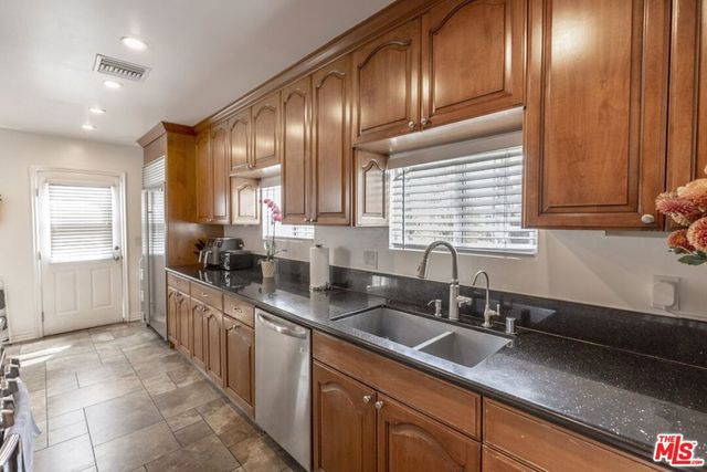 12643 Elkwood Street, North Hollywood, CA 91605