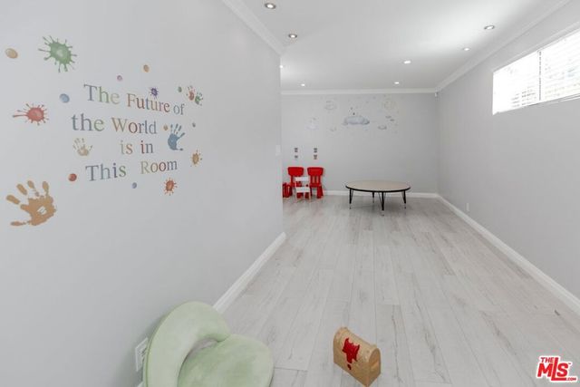 12643 Elkwood Street, North Hollywood, CA 91605