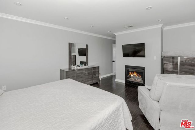 12643 Elkwood Street, North Hollywood, CA 91605