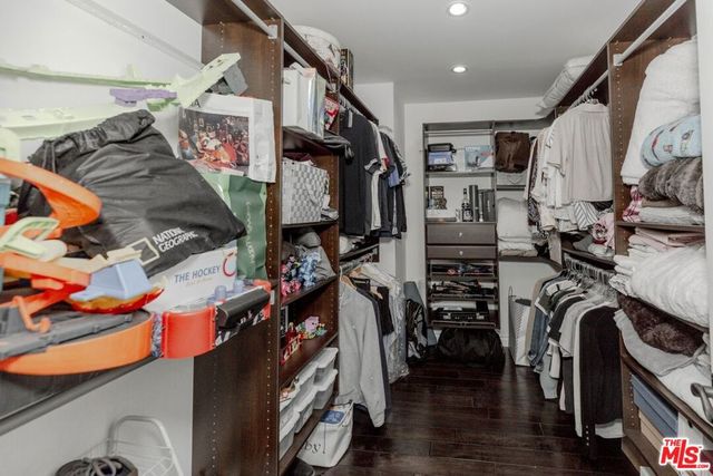 12643 Elkwood Street, North Hollywood, CA 91605