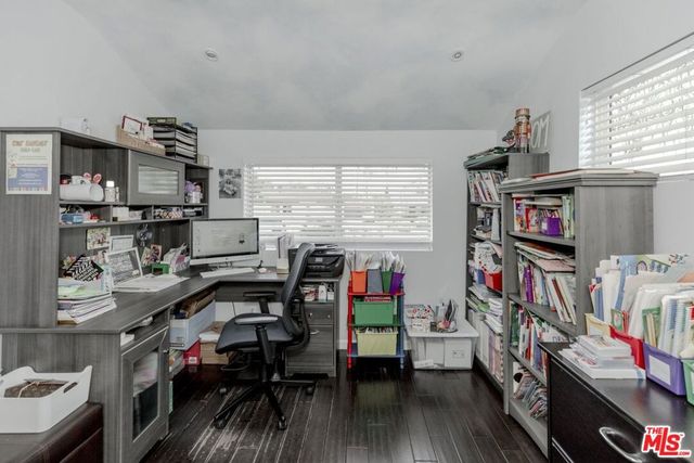 12643 Elkwood Street, North Hollywood, CA 91605