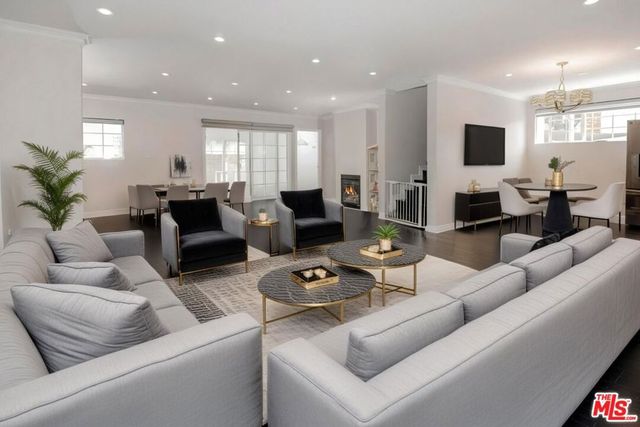 12643 Elkwood Street, North Hollywood, CA 91605