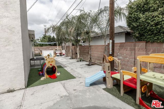 12643 Elkwood Street, North Hollywood, CA 91605