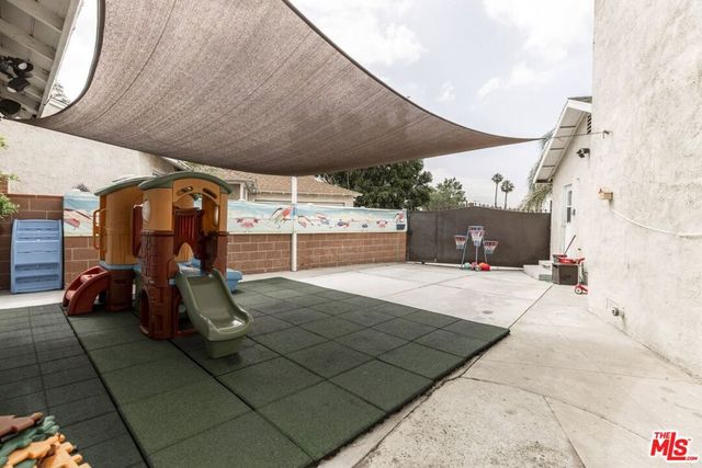 12643 Elkwood Street, North Hollywood, CA 91605