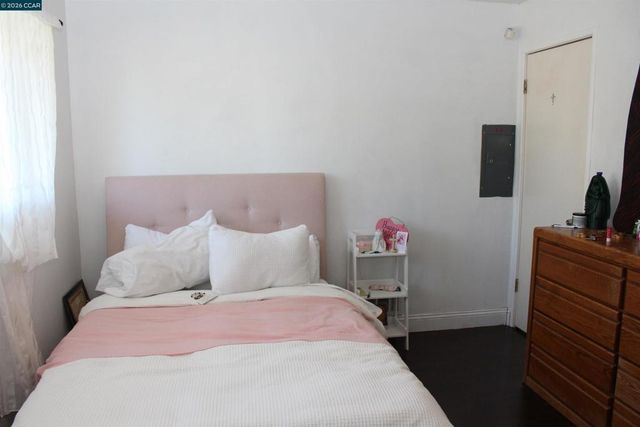 330 W Cypress Rd, Oakley, CA 94561