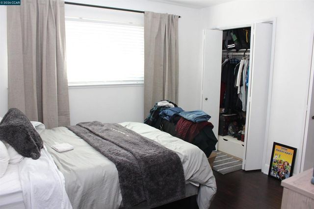 330 W Cypress Rd, Oakley, CA 94561