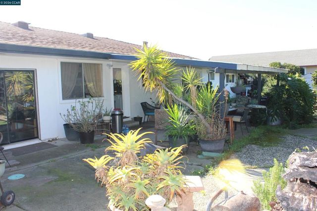 330 W Cypress Rd, Oakley, CA 94561