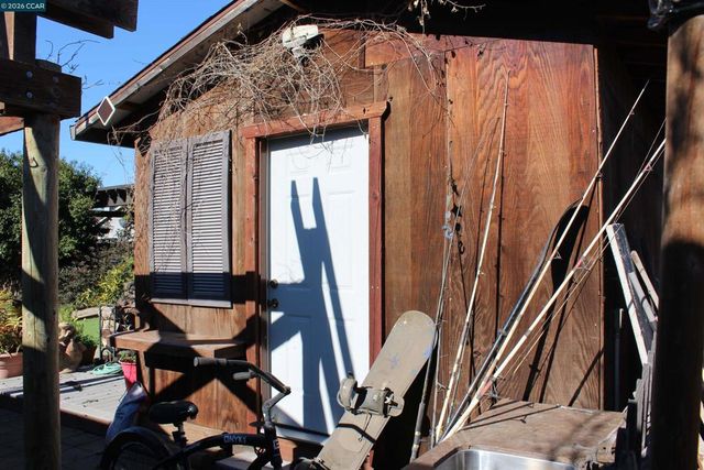 330 W Cypress Rd, Oakley, CA 94561