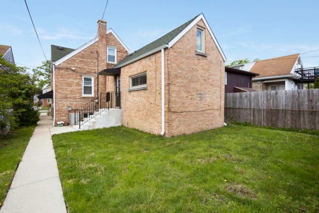 2623 Rhodes Avenue, River Grove, IL 60171