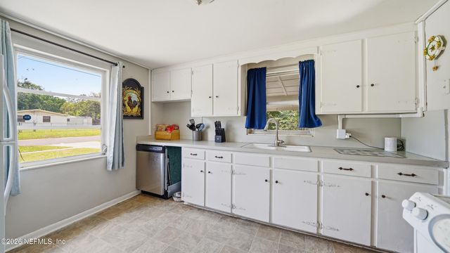 5563 TAMPICO Road, Jacksonville, FL 32244