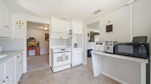 5563 TAMPICO Road, Jacksonville, FL 32244