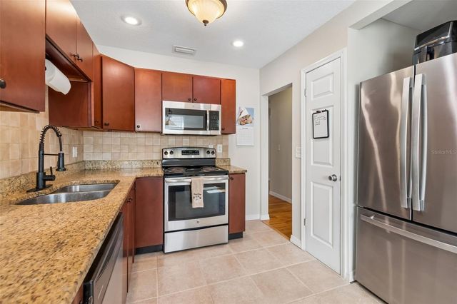 515 E ADALEE STREET, Tampa, FL 33603