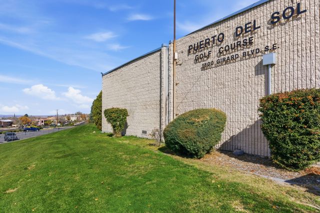 2935 San Rafael Avenue SE, Albuquerque, NM 87106