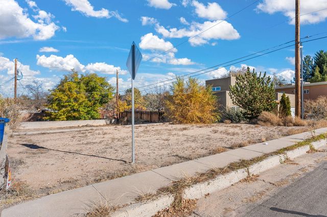 2935 San Rafael Avenue SE, Albuquerque, NM 87106