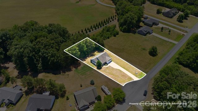 2100 Waterford Pointe Road, Lexington, NC 27292