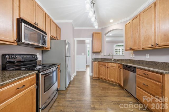 2100 Waterford Pointe Road, Lexington, NC 27292
