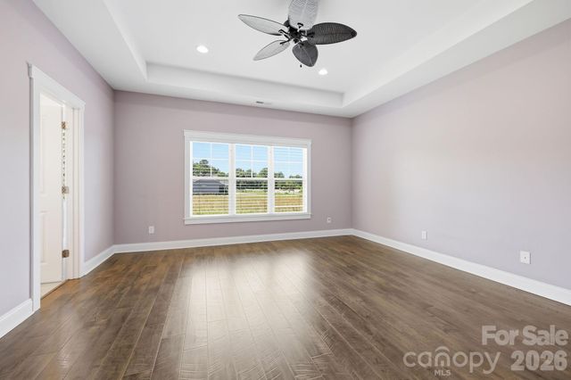 2100 Waterford Pointe Road, Lexington, NC 27292