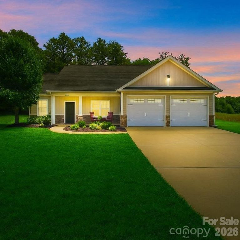 2100 Waterford Pointe Road, Lexington, NC 27292