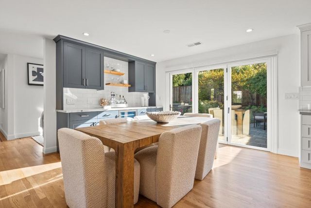 30 Yorkshire Lane, Redwood City, CA 94062