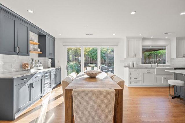 30 Yorkshire Lane, Redwood City, CA 94062