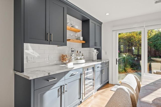 30 Yorkshire Lane, Redwood City, CA 94062