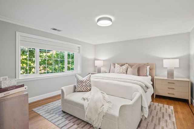 30 Yorkshire Lane, Redwood City, CA 94062