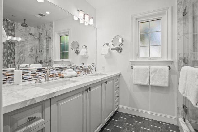 30 Yorkshire Lane, Redwood City, CA 94062