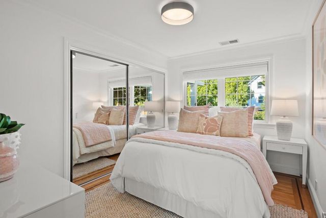 30 Yorkshire Lane, Redwood City, CA 94062