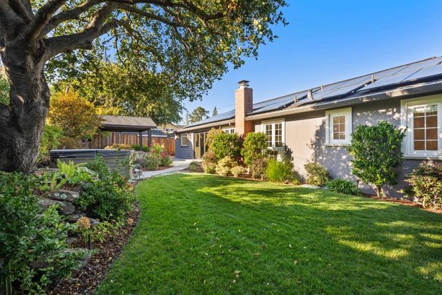 30 Yorkshire Lane, Redwood City, CA 94062