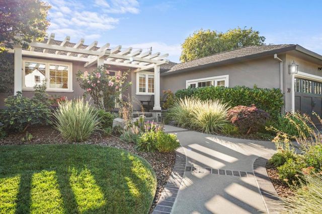 30 Yorkshire Lane, Redwood City, CA 94062