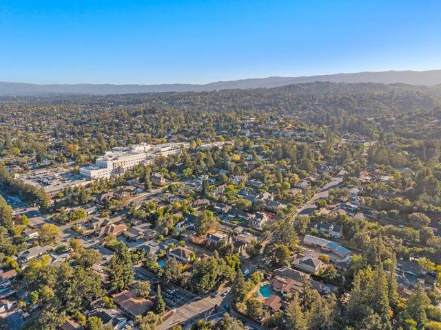 30 Yorkshire Lane, Redwood City, CA 94062