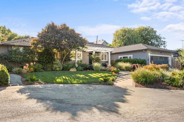 30 Yorkshire Lane, Redwood City, CA 94062