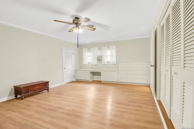 1010 E Humphreys, Seguin, TX 78155