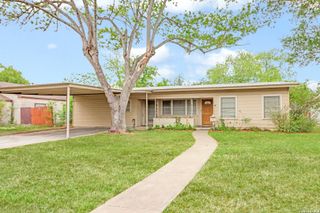 1010 E Humphreys, Seguin, TX 78155