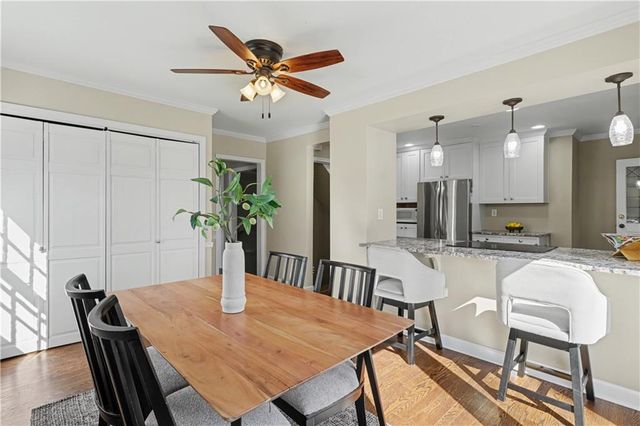 6915 Reeds Road, Prairie Village, KS 66208