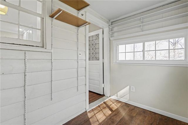 6915 Reeds Road, Prairie Village, KS 66208