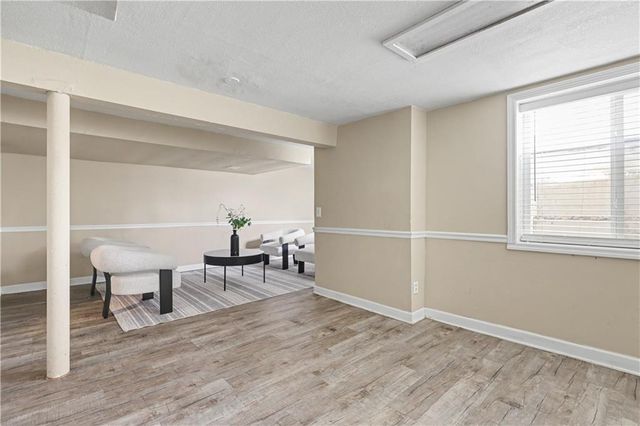 6915 Reeds Road, Prairie Village, KS 66208